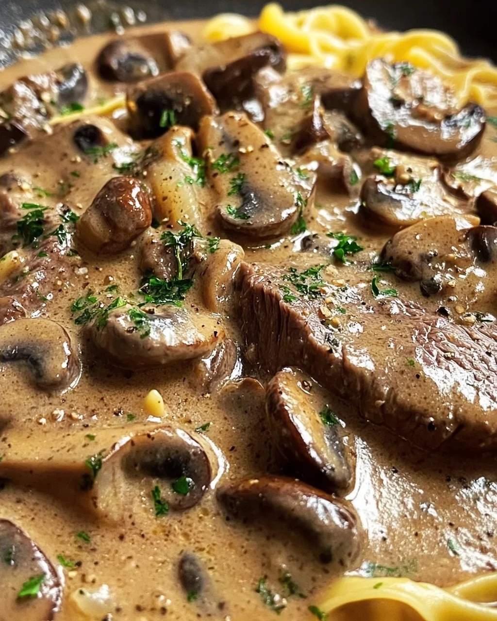 Ballerina Farm’s Rindfleisch Stroganoff Halal Recipe